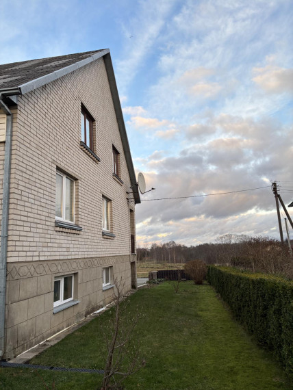 Parduodamas namas Malūno g., Kelmės m., Kelmės r. sav., 300.00 m² ploto 10 kambarių 5