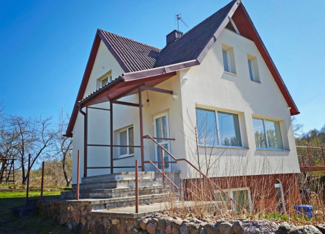 Nuomojamas namas Rastinėnų k., Vilniaus r. sav., 96 m2 ploto, 2 aukštai