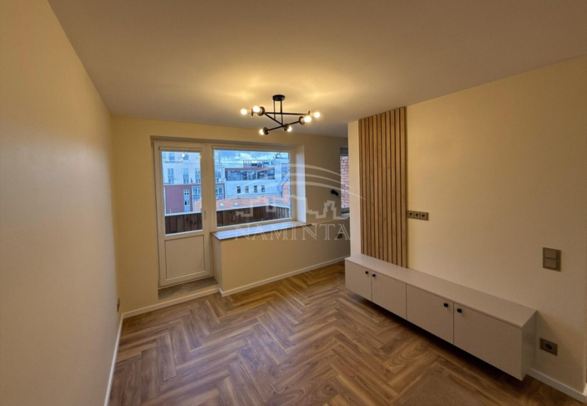 Parduodamas butas Šaulių g., Centras, Klaipėdos m., Klaipėdos m. sav., 30 m2 ploto, 1 kambariai 4