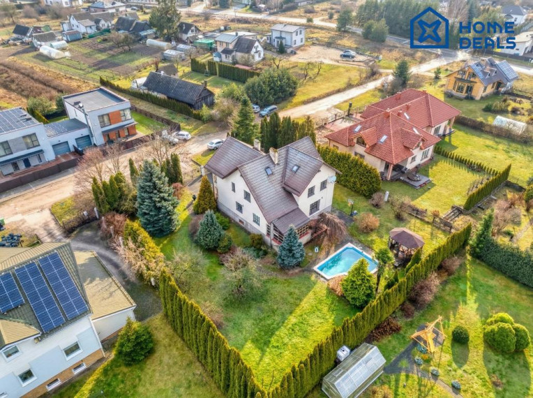 Parduodamas namas Ežero g., Antežerių k., Vilniaus r. sav., 459.29 m² ploto 8 kambariai 48