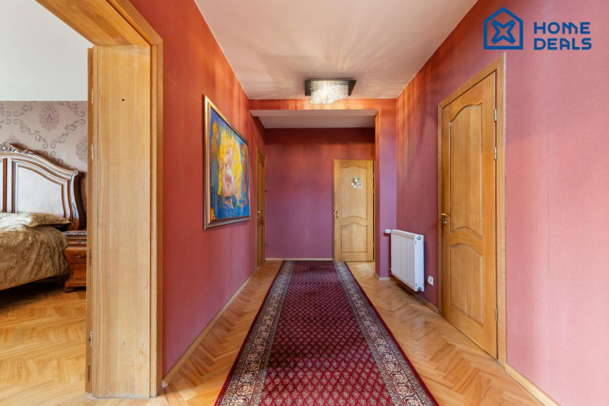 Parduodamas namas Ežero g., Antežerių k., Vilniaus r. sav., 459.29 m² ploto 8 kambariai 15