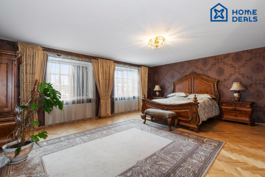 Parduodamas namas Ežero g., Antežerių k., Vilniaus r. sav., 459.29 m² ploto 8 kambariai 16