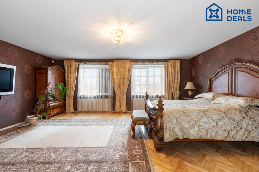 Parduodamas namas Ežero g., Antežerių k., Vilniaus r. sav., 459.29 m² ploto 8 kambariai 20