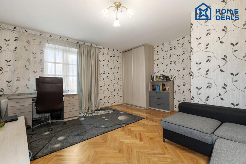Parduodamas namas Ežero g., Antežerių k., Vilniaus r. sav., 459.29 m² ploto 8 kambariai 25