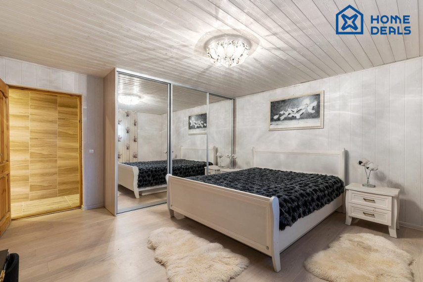 Parduodamas namas Ežero g., Antežerių k., Vilniaus r. sav., 459.29 m² ploto 8 kambariai 36