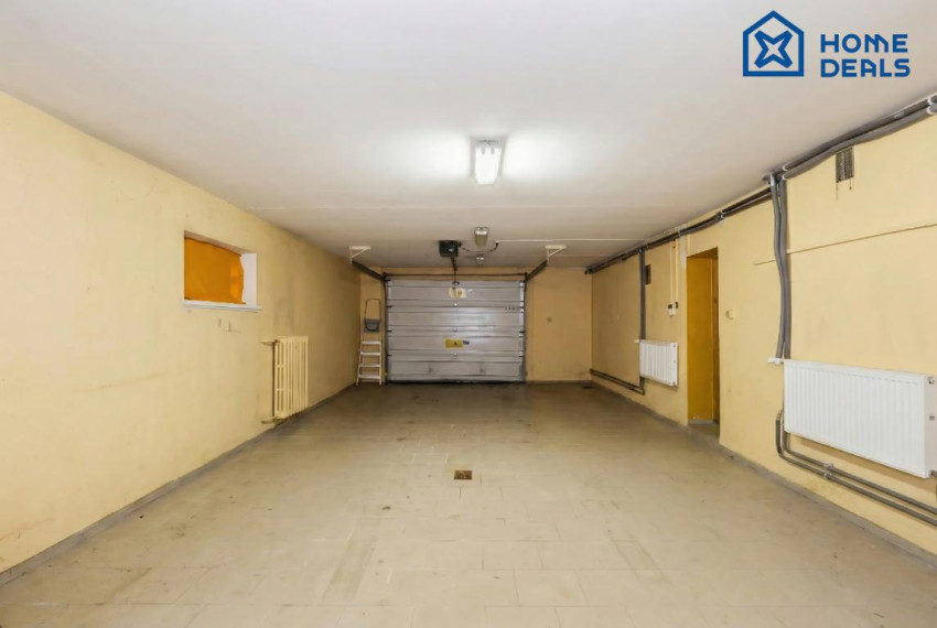 Parduodamas namas Ežero g., Antežerių k., Vilniaus r. sav., 459.29 m² ploto 8 kambariai 42