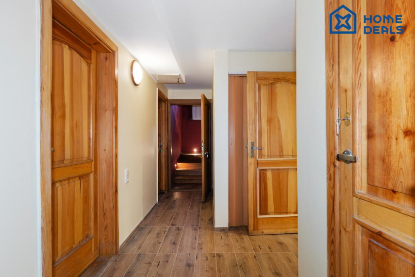 Parduodamas namas Ežero g., Antežerių k., Vilniaus r. sav., 459.29 m² ploto 8 kambariai 43