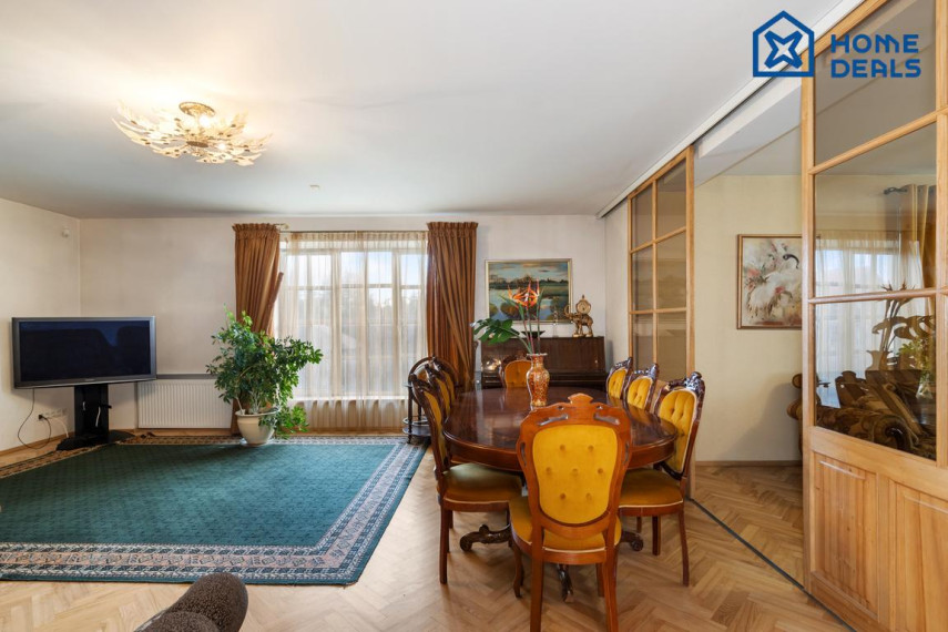 Parduodamas namas Ežero g., Antežerių k., Vilniaus r. sav., 459.29 m² ploto 8 kambariai 7
