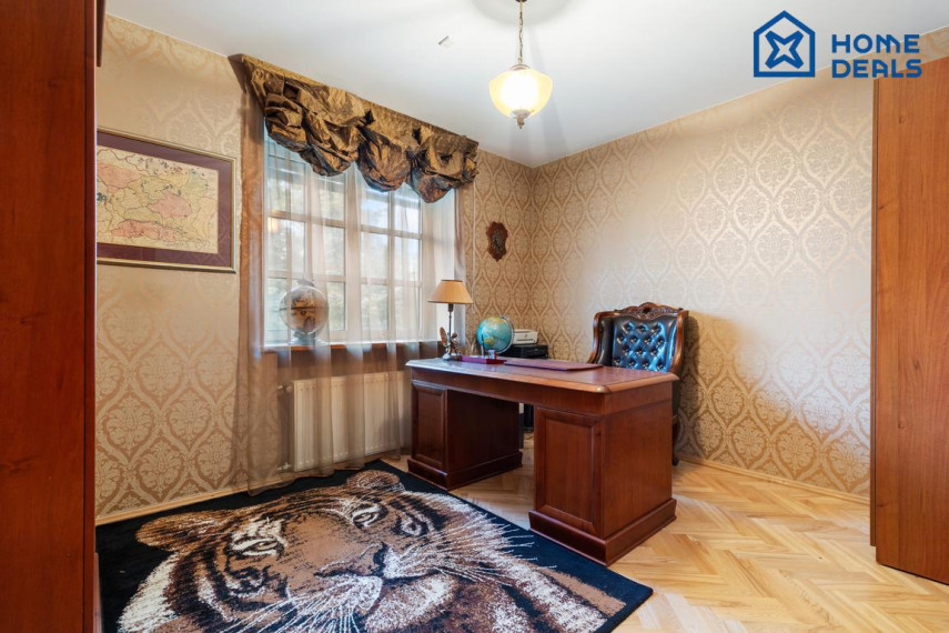 Parduodamas namas Ežero g., Antežerių k., Vilniaus r. sav., 459.29 m² ploto 8 kambariai 10
