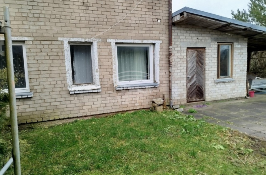 Parduodamas butas Žemgrindžių k., Klaipėdos r. sav., 42 m2 ploto, 2 kambariai 2