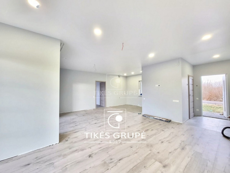 Parduodamas namas Lėbartų k., Klaipėdos r. sav., 105 m2 ploto, 1 aukštai 6