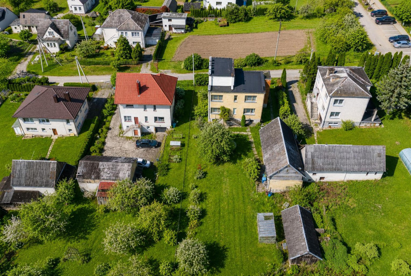 Parduodamas namas Akacijų g., Vilkijos m., Kauno r. sav., 196.84 m² ploto 7 kambariai 8