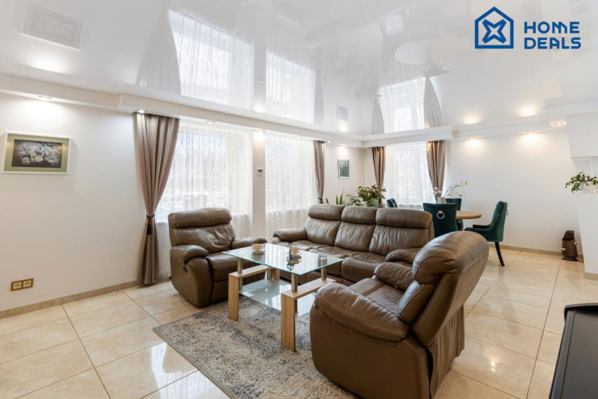 Parduodamas namas Kranto g., Giedraičių mstl., Molėtų r. sav., 254.52 m² ploto 6 kambariai 1