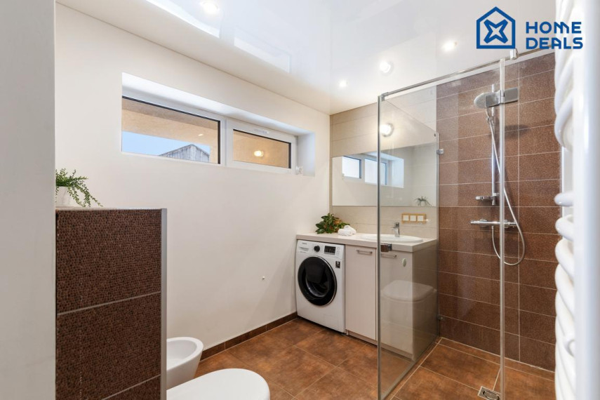 Parduodamas namas Kranto g., Giedraičių mstl., Molėtų r. sav., 254.52 m² ploto 6 kambariai 16