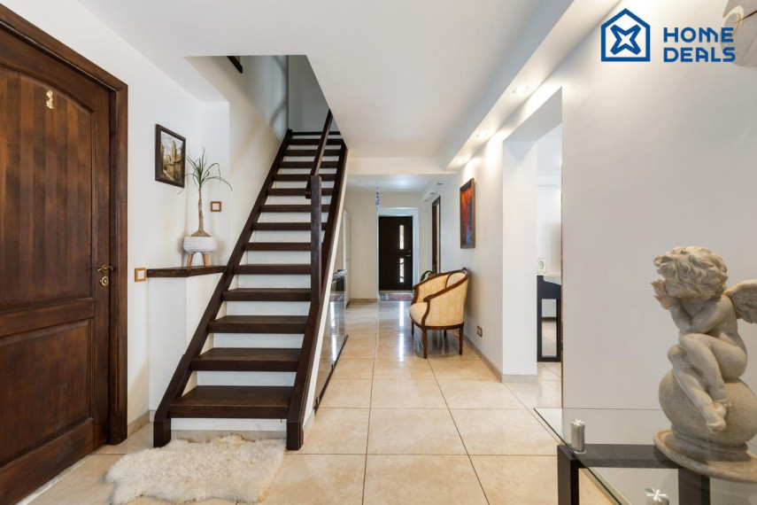 Parduodamas namas Kranto g., Giedraičių mstl., Molėtų r. sav., 254.52 m² ploto 6 kambariai 20