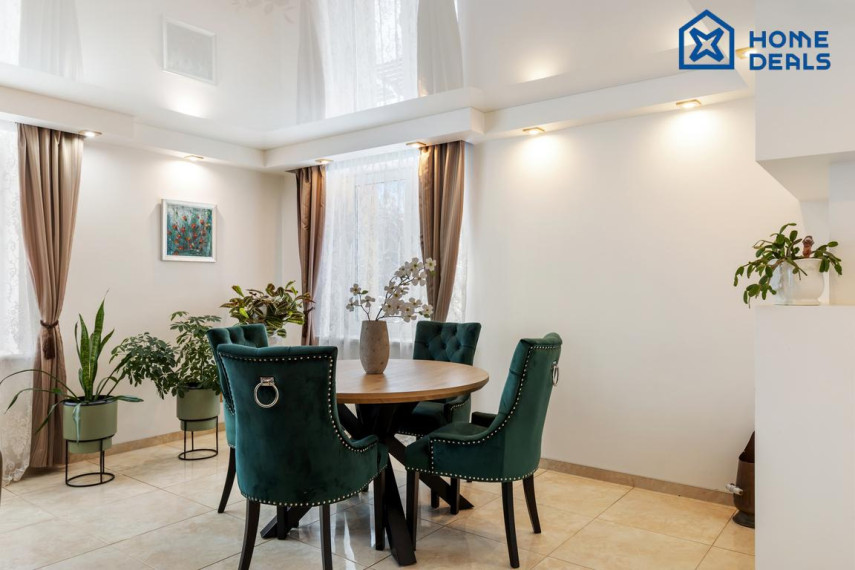Parduodamas namas Kranto g., Giedraičių mstl., Molėtų r. sav., 254.52 m² ploto 6 kambariai 3
