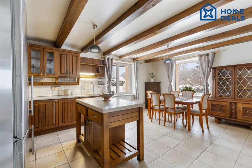 Parduodamas namas Kranto g., Giedraičių mstl., Molėtų r. sav., 254.52 m² ploto 6 kambariai 9
