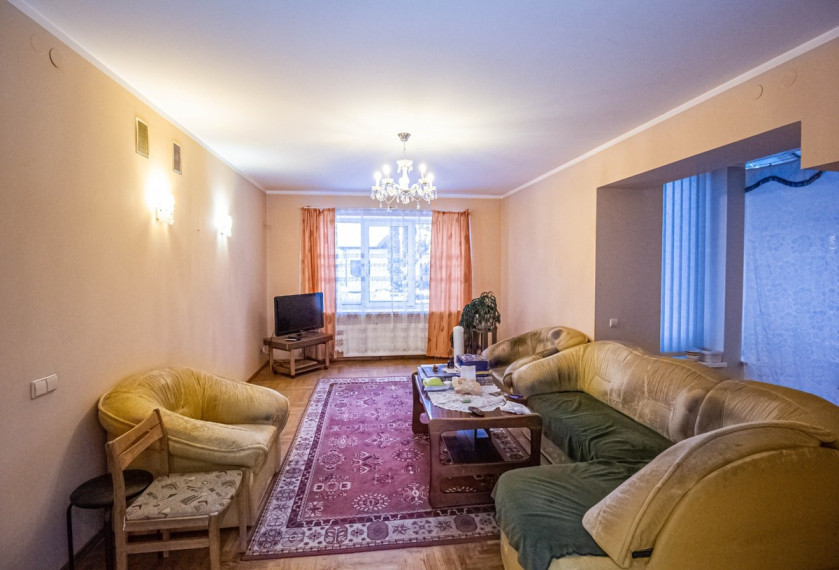 Parduodamas namas Tado Ivanausko g., Ringaudų k., Kauno r. sav., 408 m2 ploto, 2 aukštai 6