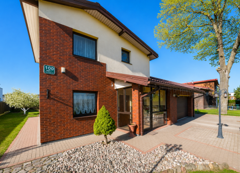 Parduodamas namas Jotvingių g., Verduliai, Šiaulių m., Šiaulių m. sav., 205.25 m² ploto 4 kambariai Parduodamas namas Jotvingių g., Verduliai, Šiaulių m., Šiaulių m. sav., 205.25 m² ploto 4 kambariai