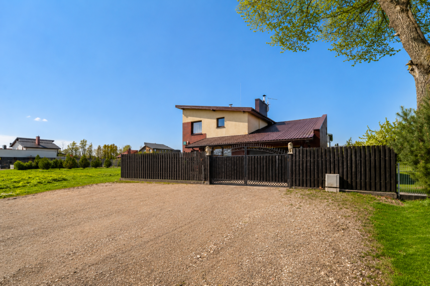 Parduodamas namas Jotvingių g., Verduliai, Šiaulių m., Šiaulių m. sav., 205.25 m² ploto 4 kambariai 35