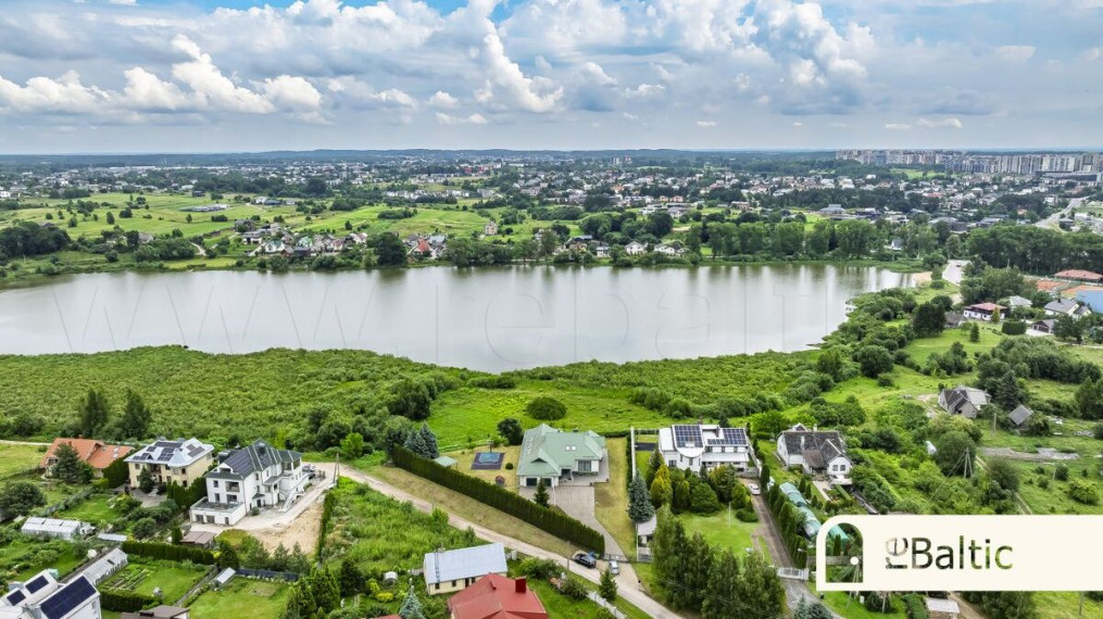 Parduodamas namas Ajerų g., Antežerių k., Vilniaus r. sav., 536.86 m2 ploto, 2 aukštai 3