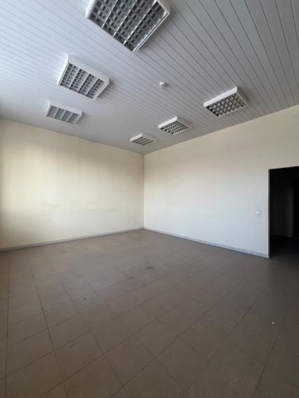 Parduodamos gamybinės, kitos paskirties, paslaugų, prekybos, sandėliavimo patalpos Žirgų g., Raudondvario k., Vilniaus r. sav., 925 m2 ploto 7