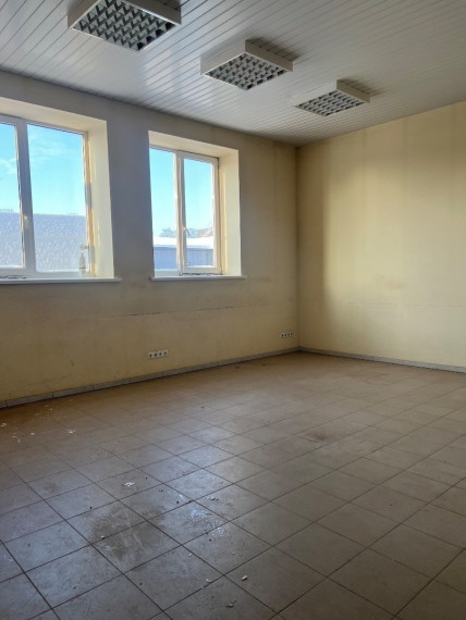 Parduodamos gamybinės, kitos paskirties, paslaugų, prekybos, sandėliavimo patalpos Žirgų g., Raudondvario k., Vilniaus r. sav., 925 m2 ploto 8