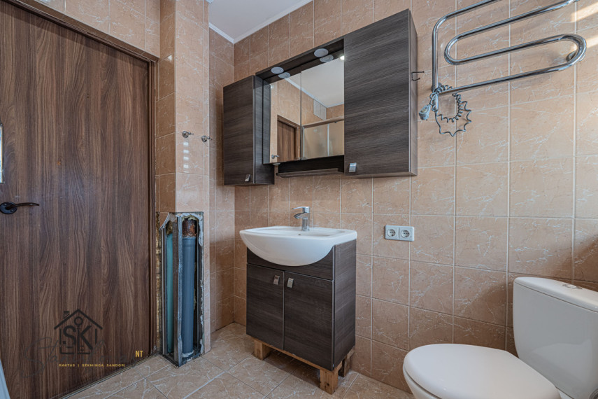 PARDUODAMAS 2 KAMBARIŲ BUTAS KINTUOSE, ŽIRMŪNŲ G. 1 19
