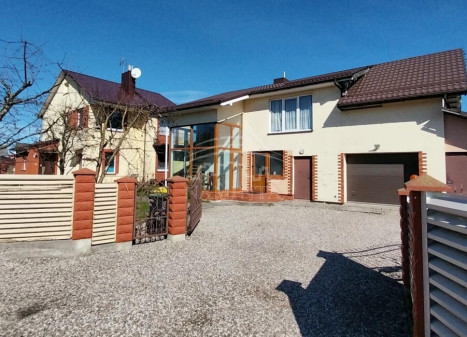 Parduodamas namas Gargždų m., Klaipėdos r. sav., 130 m2 ploto, 2 aukštai
