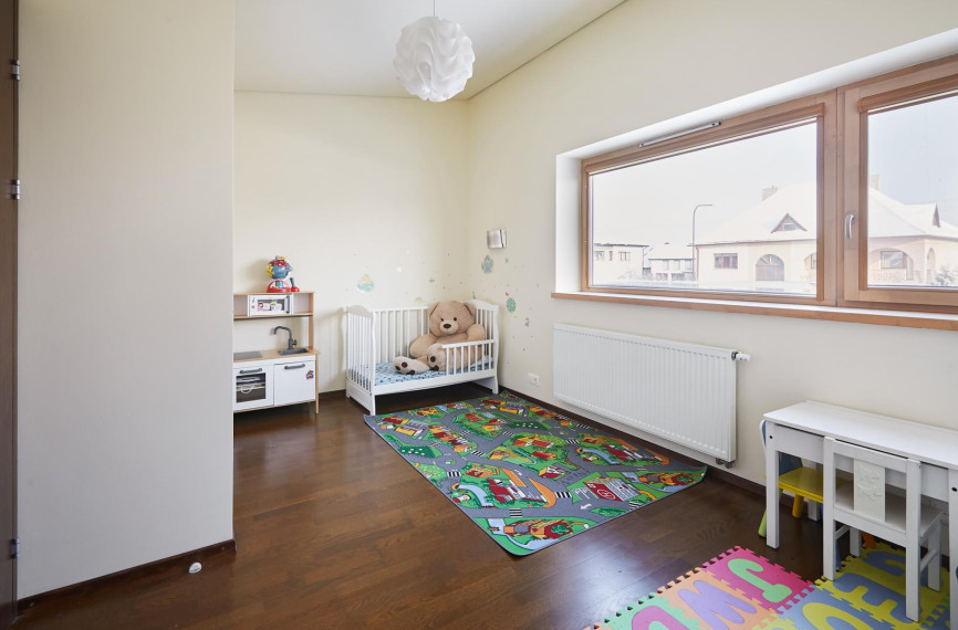Parduodamas namas Naujadvario g., Aleksotas, Kauno m., Kauno m. sav., 193.00 m² ploto 5 kambariai 29