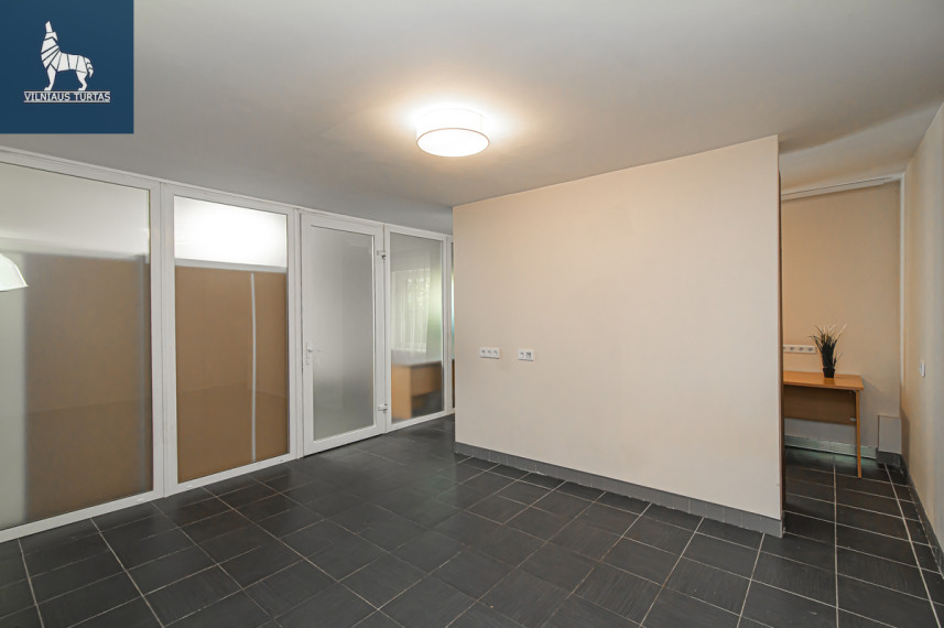 Parduodamas butas Šeškinės g., Šeškinė, Vilniaus m., Vilniaus m. sav., 70.6 m2 ploto, 3 kambariai 4