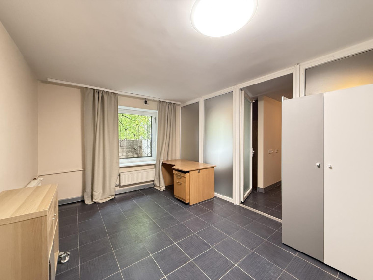 Parduodamas butas Šeškinės g., Šeškinė, Vilniaus m., Vilniaus m. sav., 70.6 m2 ploto, 3 kambariai 9