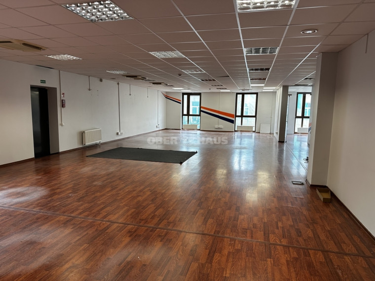 Nuomojamos administracinės patalpos Pylimo g., Senamiestis, Vilniaus m., Vilniaus m. sav., 200 m2 ploto 12