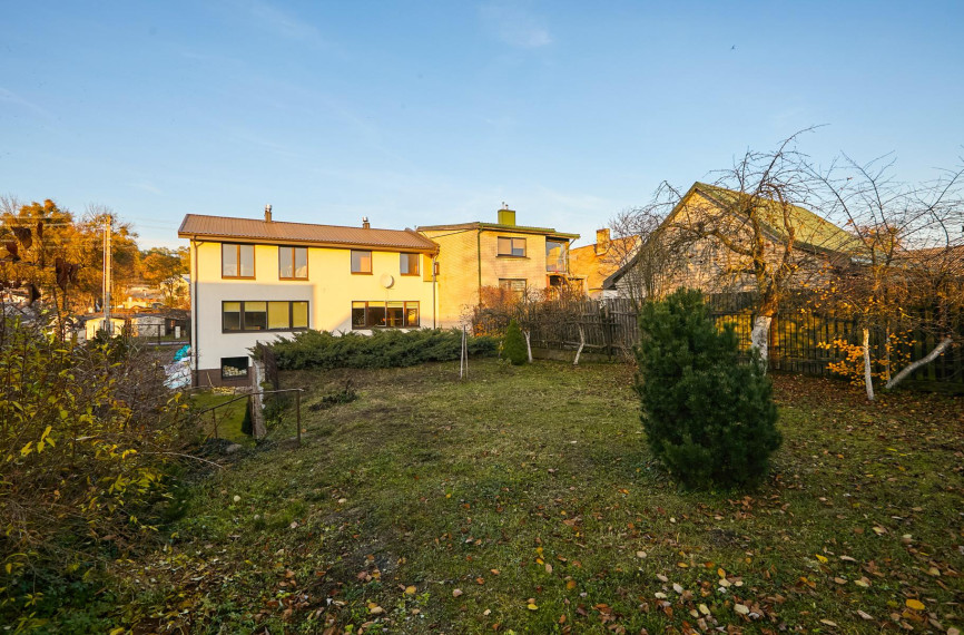 Parduodamas namas Tilžės g., Vilijampolė, Kauno m., Kauno m. sav., 137.00 m² ploto 3 kambariai 28
