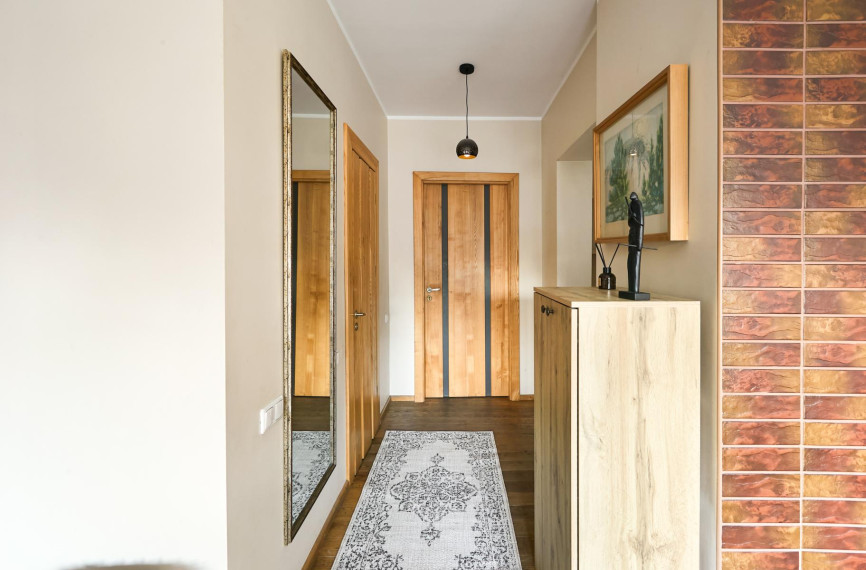Parduodamas namas Tilžės g., Vilijampolė, Kauno m., Kauno m. sav., 137.00 m² ploto 3 kambariai 9