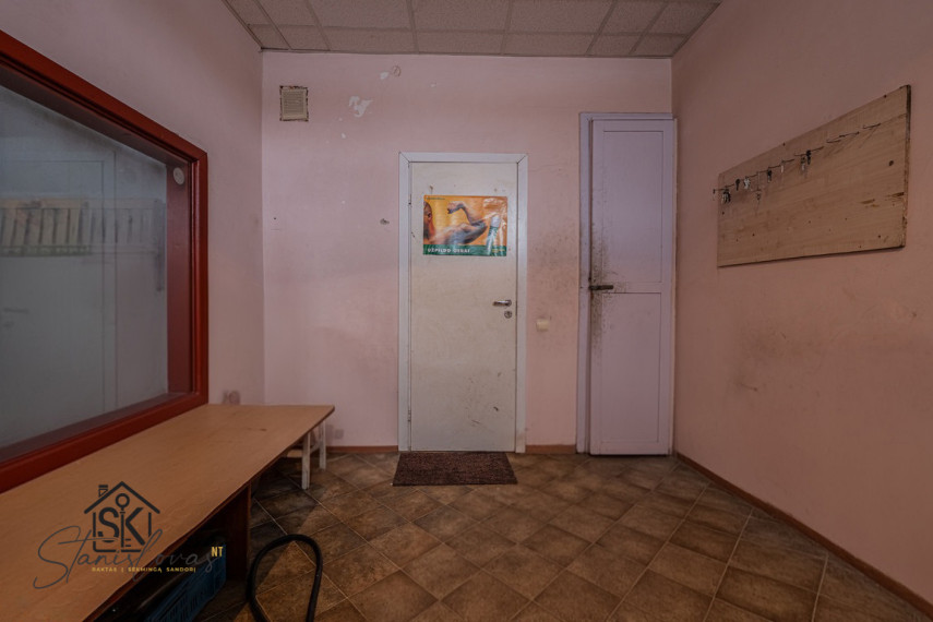 PARDUODAMOS PASTATAS ŠILUTĖJE, PRAMONĖS G. 5D SU 22.26 ARŲ ŽEMĖS SKLYPU 20