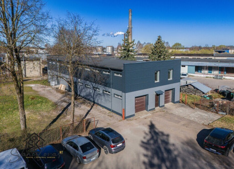 PARDUODAMOS PASTATAS ŠILUTĖJE, PRAMONĖS G. 5D SU 22.26 ARŲ ŽEMĖS SKLYPU PARDUODAMOS PASTATAS ŠILUTĖJE, PRAMONĖS G. 5D SU 22.26 ARŲ ŽEMĖS SKLYPU