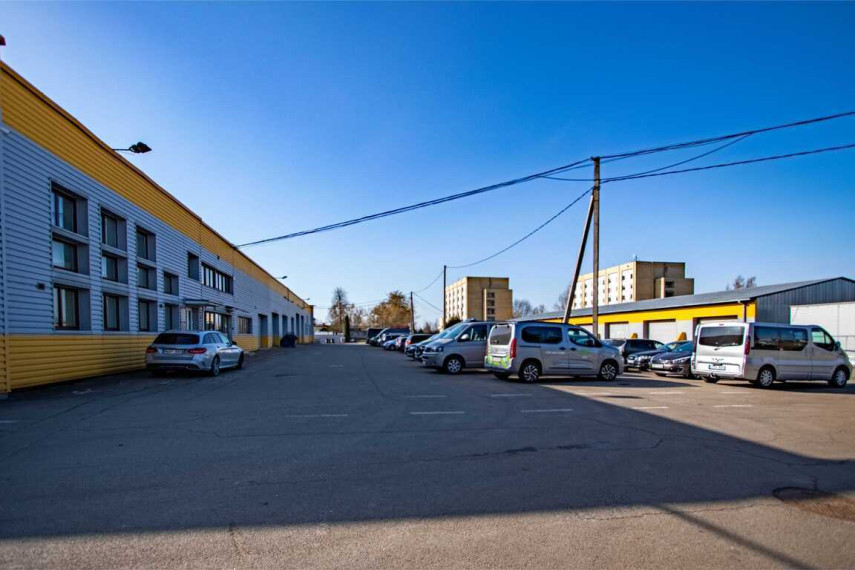 Išnuomojamos erdvios ir funkcionalios komercinės patalpos Elektronikos g. 9, Panevėžio mieste. 14