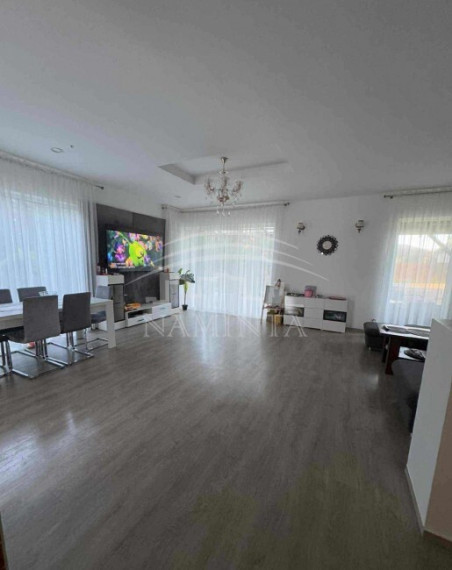 Parduodamas namas Jakų k., Klaipėdos r. sav., 238 m2 ploto, 3 aukštai 3