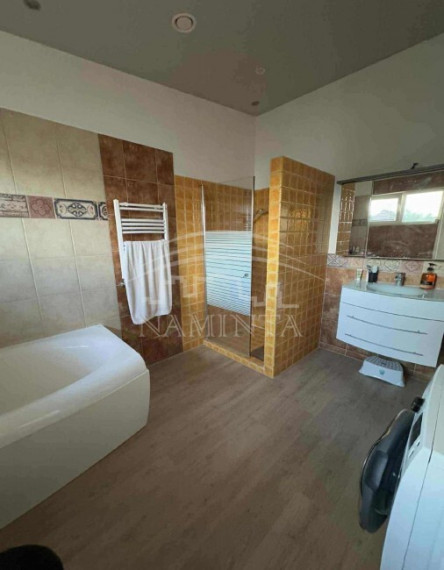 Parduodamas namas Jakų k., Klaipėdos r. sav., 238 m2 ploto, 3 aukštai 5
