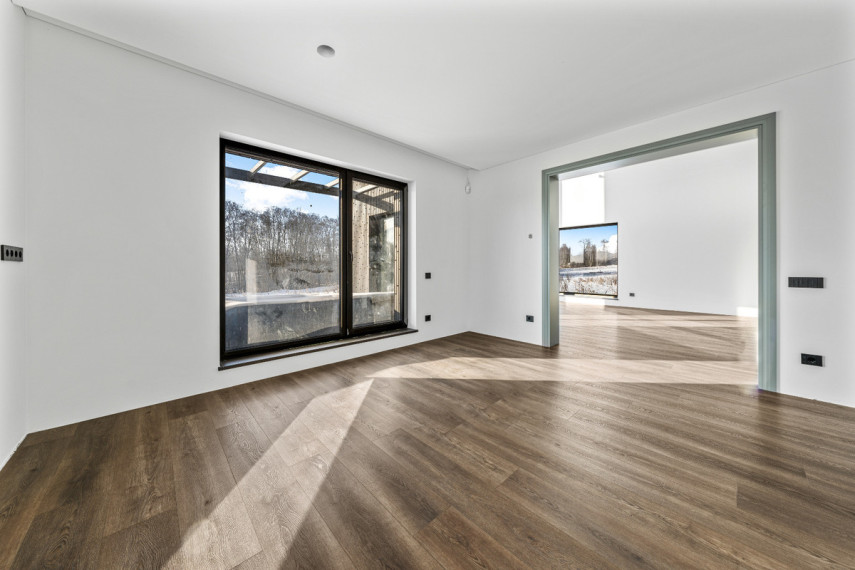 Parduodamas namas Švenčionių g., Raudondvario k., Vilniaus r. sav., 237.16 m2 ploto, 2 aukštai 13