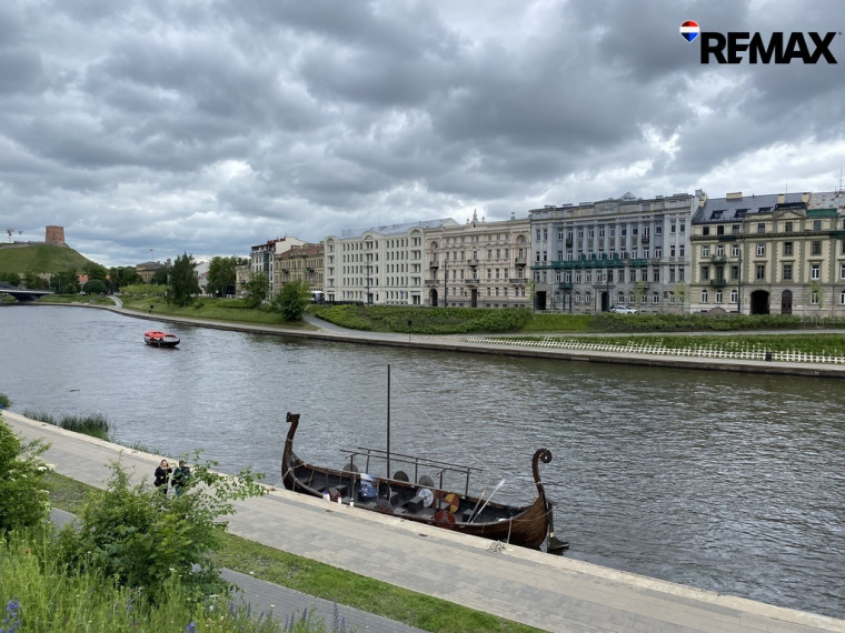 Išskirtinis objektas investicijai arba ieškantiems kokybiškų patalpų Vilniaus m. centre su ilgalaikiu potencialu! 1