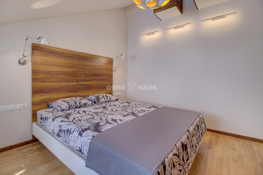 Nuomojamas butas Bokšto g., Senamiestis, Vilniaus m., Vilniaus m. sav., 50 m2 ploto, 2 kambariai 15