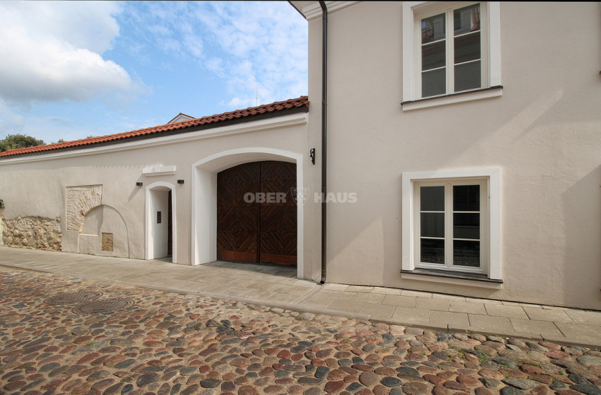 Nuomojamas butas Bokšto g., Senamiestis, Vilniaus m., Vilniaus m. sav., 50 m2 ploto, 2 kambariai 23