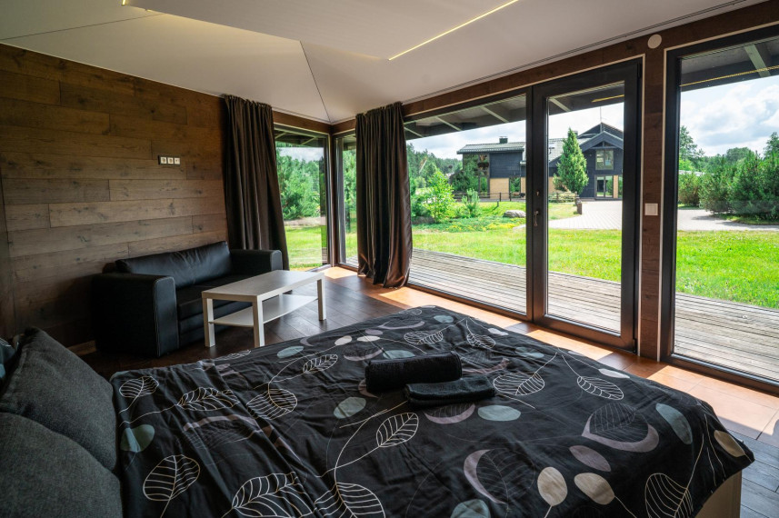 Parduodamas namas Žaliosios k., Anykščių r. sav., 530.00 m² ploto 12 kambarių 15