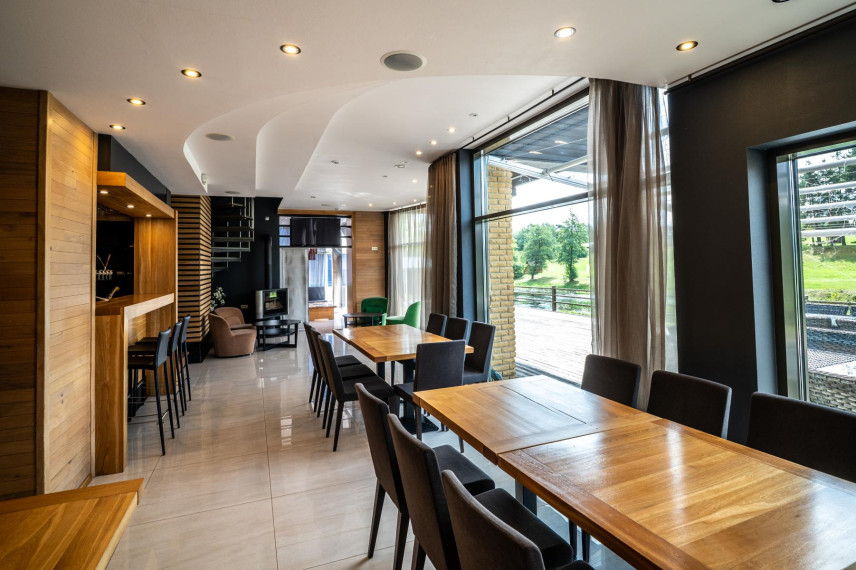 Parduodamas namas Žaliosios k., Anykščių r. sav., 530.00 m² ploto 12 kambarių 19