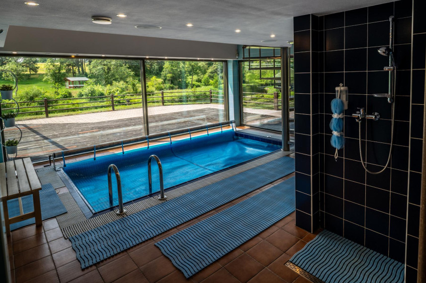 Parduodamas namas Žaliosios k., Anykščių r. sav., 530.00 m² ploto 12 kambarių 22