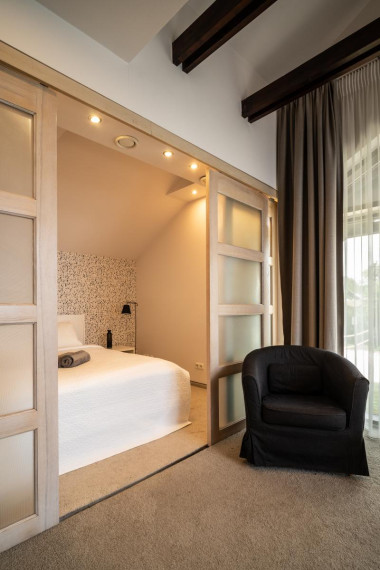 Parduodamas namas Žaliosios k., Anykščių r. sav., 530.00 m² ploto 12 kambarių 29
