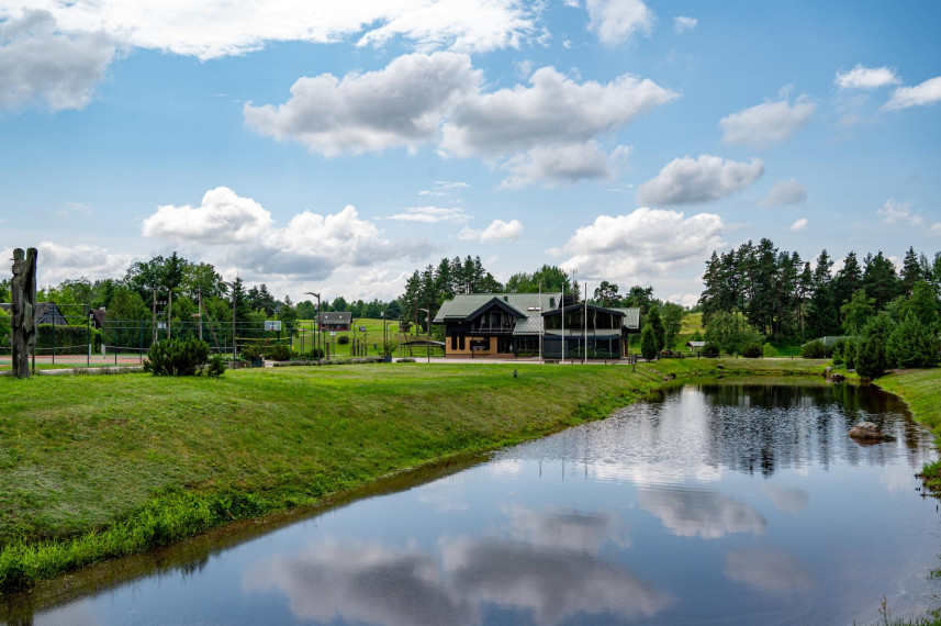 Parduodamas namas Žaliosios k., Anykščių r. sav., 530.00 m² ploto 12 kambarių 35