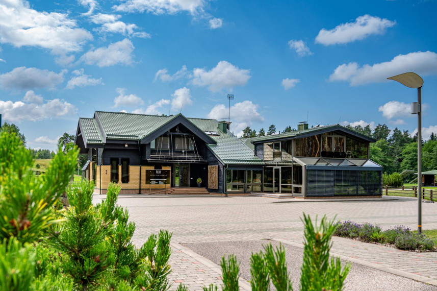 Parduodamas namas Žaliosios k., Anykščių r. sav., 530.00 m² ploto 12 kambarių 39